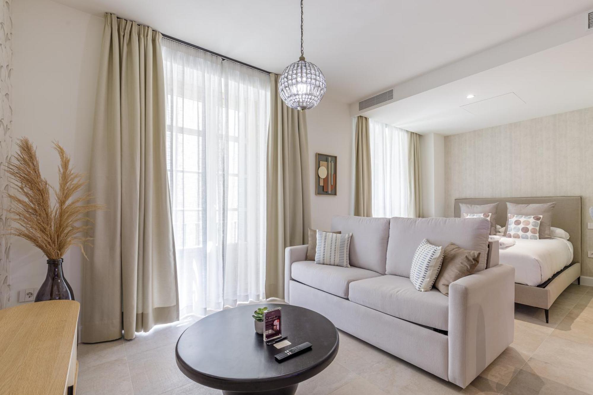 Plaza Del Siglo Suites & Boutique Apartments By Caleta Homes Málaga Extérieur photo